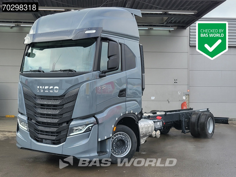 Iveco S-Way 460 4X2 NEW! Chassis FULL AIR ACC LED Euro 6 - Châssis cabine: photos 1 Iveco S-Way 460 4X2 NEW! Chassis FULL AIR ACC LED Euro 6 - Châssis cabine: photos 1