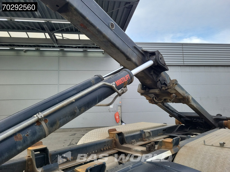 Iveco X-Way 460 6X2 Retarder HIAB 21S59 Lift+Steering-Axle Navi Automatic ACC Euro 6 - Camion ampliroll: photos 3 Iveco X-Way 460 6X2 Retarder HIAB 21S59 Lift+Steering-Axle Navi Automatic ACC Euro 6 - Camion ampliroll: photos 3
