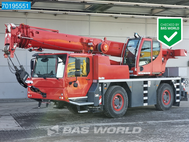 Liebherr LTM1030 LOW HOURS - REMOTE CONTROL - Grue automotrice lente: photos 1 Liebherr LTM1030 LOW HOURS - REMOTE CONTROL - Grue automotrice lente: photos 1