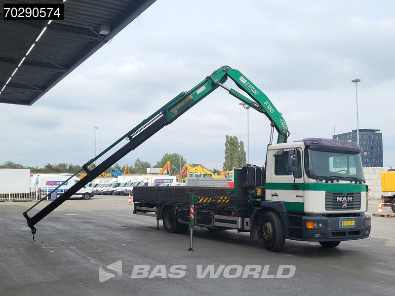 MAN 18.224 18 M 4X2 NL-Truck APK Fassi F150A.24 Kran Crane Manual Euro 2 - Camion plateau, Camion grue: photos 5 MAN 18.224 18 M 4X2 NL-Truck APK Fassi F150A.24 Kran Crane Manual Euro 2 - Camion plateau, Camion grue: photos 5
