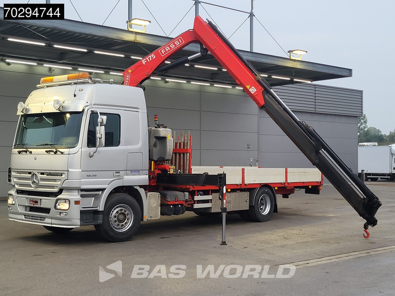 Mercedes-Benz Actros 1836 Actros 4X2 Fassi F175A 26 Crane Kran Remote Automatic Euro 3 - Camion plateau, Camion grue: photos 3 Mercedes-Benz Actros 1836 Actros 4X2 Fassi F175A 26 Crane Kran Remote Automatic Euro 3 - Camion plateau, Camion grue: photos 3