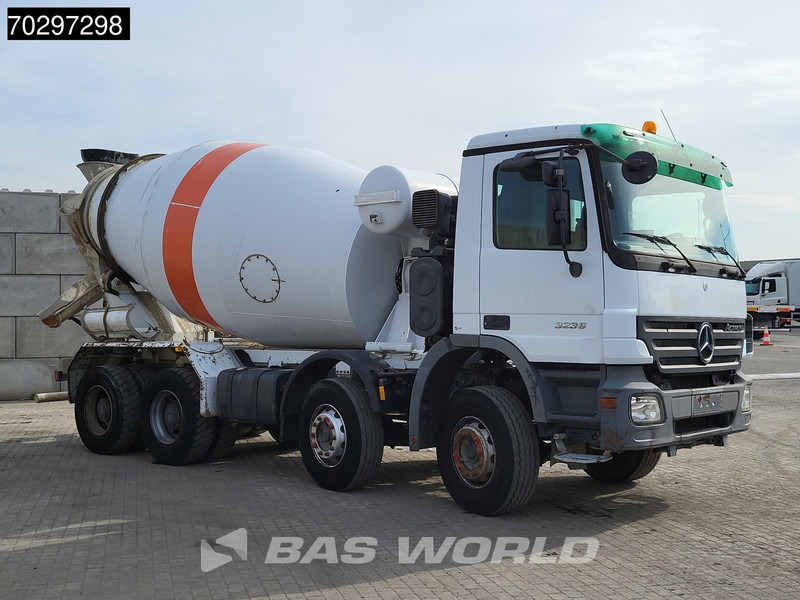 Mercedes-Benz Actros 3236 8X4 9m3 Liebherr 3-Pedals Steelsuspension Big-Axle Euro 3 - Camion malaxeur: photos 3 Mercedes-Benz Actros 3236 8X4 9m3 Liebherr 3-Pedals Steelsuspension Big-Axle Euro 3 - Camion malaxeur: photos 3