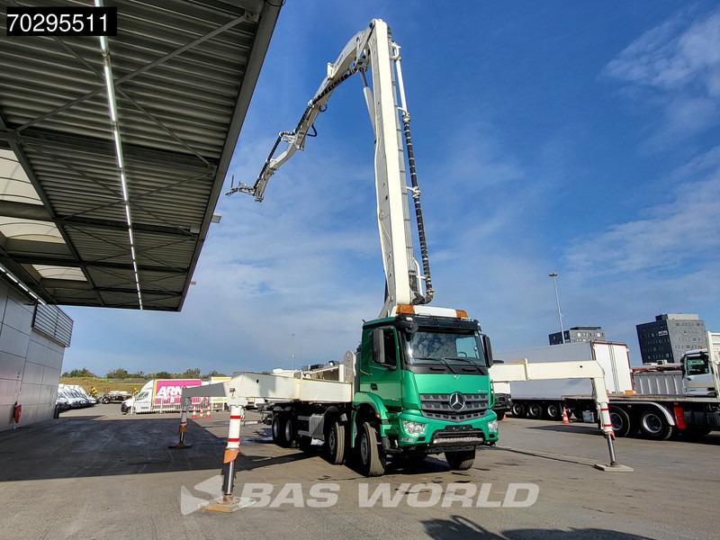 Mercedes-Benz Arocs 3246 Arocs 8X4 CIFA K47H-HP1808ECX 5-Arm Steelsuspension Big-Axle Euro 6 - Camion pompe: photos 3 Mercedes-Benz Arocs 3246 Arocs 8X4 CIFA K47H-HP1808ECX 5-Arm Steelsuspension Big-Axle Euro 6 - Camion pompe: photos 3