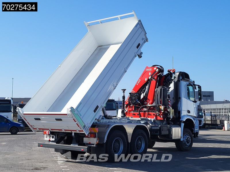 Mercedes-Benz Arocs 3348 6X6 NEW Fassi F255A.2.24 Kran Crane 3-way tipper Navi Euro 6 - Camion benne, Camion grue: photos 3 Mercedes-Benz Arocs 3348 6X6 NEW Fassi F255A.2.24 Kran Crane 3-way tipper Navi Euro 6 - Camion benne, Camion grue: photos 3