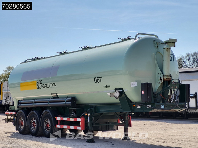 SPITZER SK2753CALGGVS 3 axles ADR 55m3 1 Comp. Gefahrgut KIP-Silo - Semi-remorque citerne: photos 3 SPITZER SK2753CALGGVS 3 axles ADR 55m3 1 Comp. Gefahrgut KIP-Silo - Semi-remorque citerne: photos 3