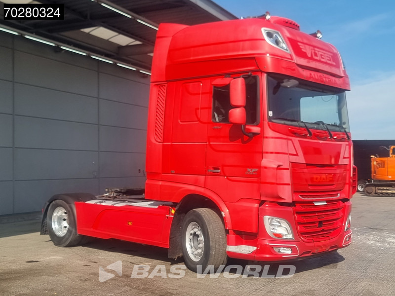 DAF XF 460 4X2 SSC Retarder 2xTanks Standklima Euro 6 - Tracteur routier: photos 3 DAF XF 460 4X2 SSC Retarder 2xTanks Standklima Euro 6 - Tracteur routier: photos 3