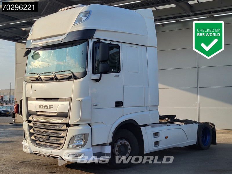 DAF XF 480 XF 4X2 ENGINE PROBLEM! SSC 2x Tanks Standklima - Tracteur routier: photos 1 DAF XF 480 XF 4X2 ENGINE PROBLEM! SSC 2x Tanks Standklima - Tracteur routier: photos 1