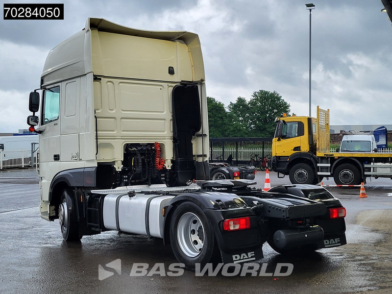 DAF XF 530 4X2 SSC Retarder 2x Tanks Standklima ACC Euro 6 - Tracteur routier: photos 2 DAF XF 530 4X2 SSC Retarder 2x Tanks Standklima ACC Euro 6 - Tracteur routier: photos 2