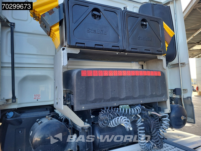 DAF XF 530 6X4 Low Mileage! 120T SSC Retarder 2x Tanks - Tracteur routier: photos 5 DAF XF 530 6X4 Low Mileage! 120T SSC Retarder 2x Tanks - Tracteur routier: photos 5