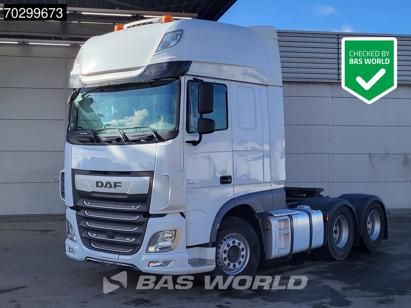 DAF XF 530 6X4 Low Mileage! 120T SSC Retarder 2x Tanks - Tracteur routier: photos 1 DAF XF 530 6X4 Low Mileage! 120T SSC Retarder 2x Tanks - Tracteur routier: photos 1