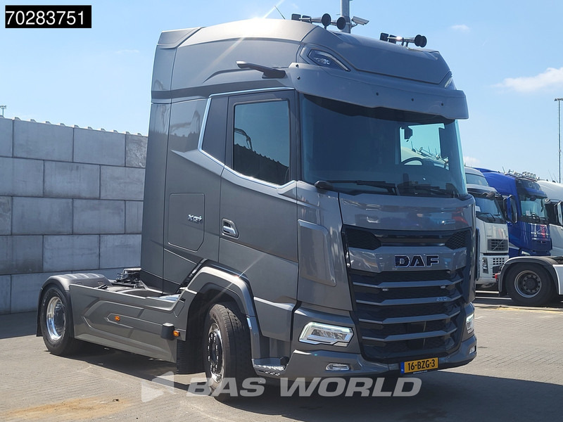 DAF XG+ 530 1324 4X2 NEW! NL-Truck '24 Retarder 2x Tanks Alcoa's Standklima ACC SmartTacho2 - Tracteur routier: photos 3 DAF XG+ 530 1324 4X2 NEW! NL-Truck '24 Retarder 2x Tanks Alcoa's Standklima ACC SmartTacho2 - Tracteur routier: photos 3
