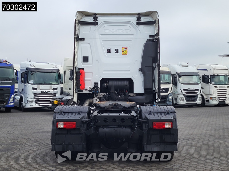 Ford F-Max 500 4X2 Retarder Standklima 2xTanks ACC LED Euro 6 - Tracteur routier: photos 5 Ford F-Max 500 4X2 Retarder Standklima 2xTanks ACC LED Euro 6 - Tracteur routier: photos 5