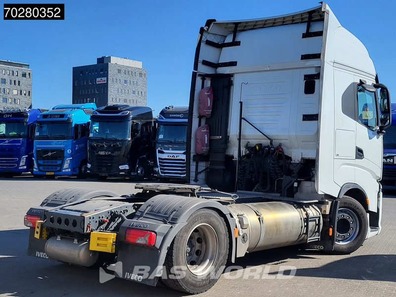 Iveco S-Way 460 4X2 LNG Retarder 2x Tanks Standklima LED Navi - Tracteur routier: photos 5 Iveco S-Way 460 4X2 LNG Retarder 2x Tanks Standklima LED Navi - Tracteur routier: photos 5