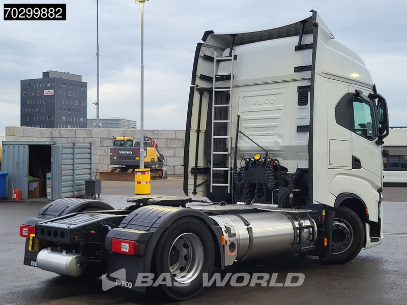 Iveco S-Way 460 4X2 LNG! Retarder 2x Tanks Standklima - Tracteur routier: photos 5 Iveco S-Way 460 4X2 LNG! Retarder 2x Tanks Standklima - Tracteur routier: photos 5
