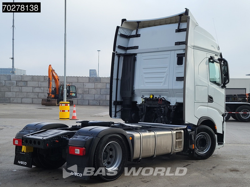 Iveco S-Way 500 4X2 NEW MY24! 2x Tanks Standklima ACC LED Euro 6 - Tracteur routier: photos 5 Iveco S-Way 500 4X2 NEW MY24! 2x Tanks Standklima ACC LED Euro 6 - Tracteur routier: photos 5