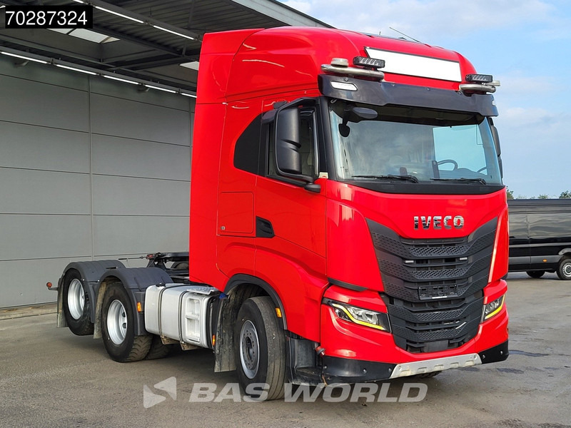 Iveco S-Way 570 6X2 Full-Air Retarder Hydrauliek Liftachse ACC Navi LED Euro 6 - Tracteur routier: photos 3 Iveco S-Way 570 6X2 Full-Air Retarder Hydrauliek Liftachse ACC Navi LED Euro 6 - Tracteur routier: photos 3