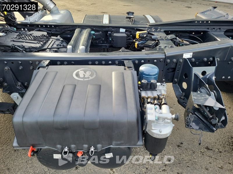 Tracteur routier neuf MAN TGS 33.400 6X4 NEW! Full-Steel Big-Axle Drumbrakes LED Euro 2: photos 7 Tracteur routier neuf MAN TGS 33.400 6X4 NEW! Full-Steel Big-Axle Drumbrakes LED Euro 2: photos 7