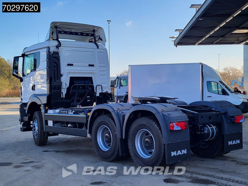 MAN TGS 33.440 6X4 NEW! Manual TN Euro2 Full-Steel Big-Axle Drumbrakes - Tracteur routier: photos 2 MAN TGS 33.440 6X4 NEW! Manual TN Euro2 Full-Steel Big-Axle Drumbrakes - Tracteur routier: photos 2