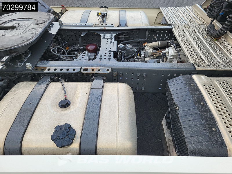 Tracteur routier Mercedes-Benz Actros 1842 4X2 StreamSpace Mega Retarder MirrorCam 2xTanks Navi ACC Euro 6: photos 8 Tracteur routier Mercedes-Benz Actros 1842 4X2 StreamSpace Mega Retarder MirrorCam 2xTanks Navi ACC Euro 6: photos 8