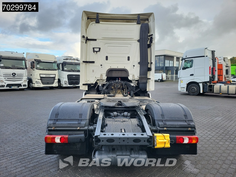 Tracteur routier Mercedes-Benz Actros 1842 4X2 StreamSpace Mega Retarder MirrorCam 2xTanks Navi ACC Euro 6: photos 12 Tracteur routier Mercedes-Benz Actros 1842 4X2 StreamSpace Mega Retarder MirrorCam 2xTanks Navi ACC Euro 6: photos 12