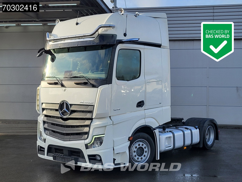 Mercedes-Benz Actros 1845 4X2 GigaSpace Mega Retarder 2x Tanks Standklima Xenon Euro 6 - Tracteur routier: photos 1 Mercedes-Benz Actros 1845 4X2 GigaSpace Mega Retarder 2x Tanks Standklima Xenon Euro 6 - Tracteur routier: photos 1