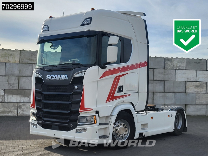 Scania S520 4X2 Retarder 2xTanks Standklima ACC Euro 6 - Tracteur routier: photos 1 Scania S520 4X2 Retarder 2xTanks Standklima ACC Euro 6 - Tracteur routier: photos 1