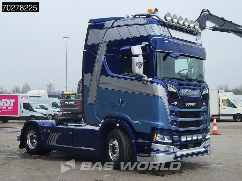 Scania S520 S 4X2 Retarder Full-Air 2x Tanks Navi Alcoa - Tracteur routier: photos 3 Scania S520 S 4X2 Retarder Full-Air 2x Tanks Navi Alcoa - Tracteur routier: photos 3