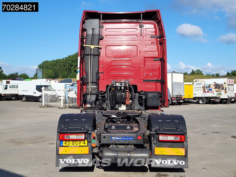 Volvo FH 500 4X2 NL-Truck 2x Tanks VEB+ Hydrauliek I-ParkCool Euro 6 - Tracteur routier: photos 3 Volvo FH 500 4X2 NL-Truck 2x Tanks VEB+ Hydrauliek I-ParkCool Euro 6 - Tracteur routier: photos 3