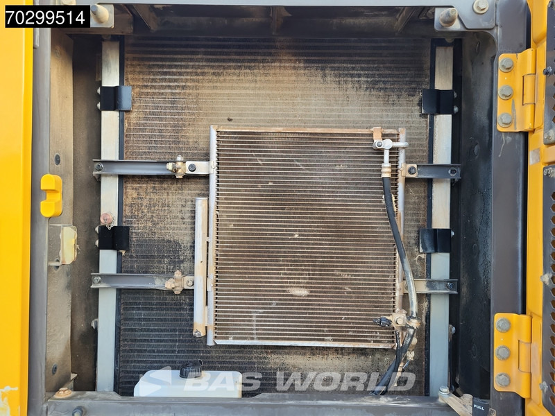 Pelle sur chenille Volvo EC220 E L: photos 19