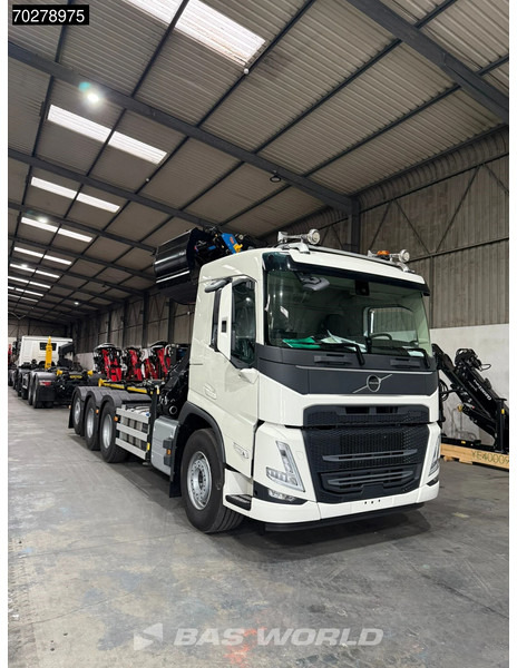 Volvo FM 460 8X4 NEW! Palfinger Q200Z95TR HPLS Crane + HT 24 TEC Hooklift ACC LED - Camion ampliroll, Camion grue: photos 2 Volvo FM 460 8X4 NEW! Palfinger Q200Z95TR HPLS Crane + HT 24 TEC Hooklift ACC LED - Camion ampliroll, Camion grue: photos 2