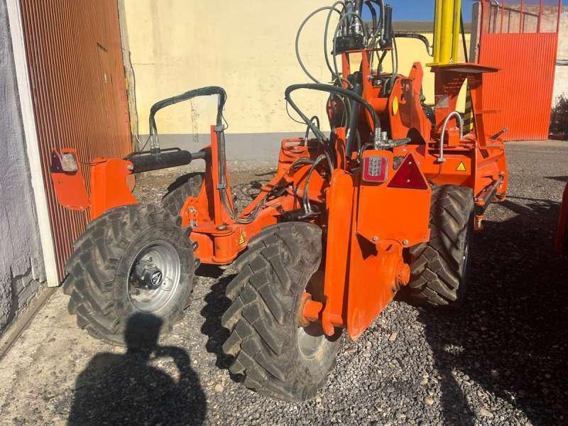 Agrotécnica V5000CCM-DC - Niveleuse: photos 4 Agrotécnica V5000CCM-DC - Niveleuse: photos 4