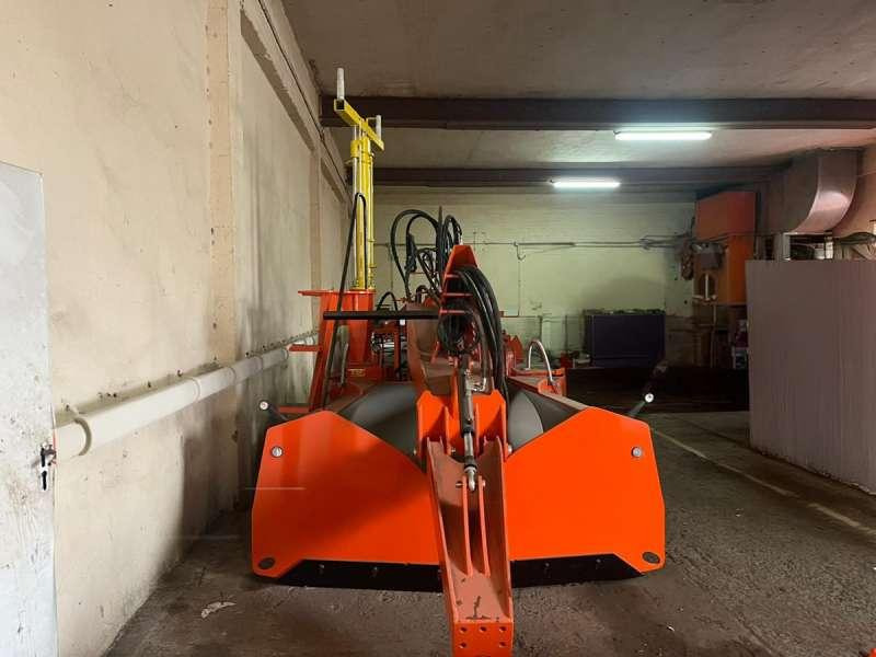 Agrotécnica V5000CCM-DC - Niveleuse: photos 5 Agrotécnica V5000CCM-DC - Niveleuse: photos 5