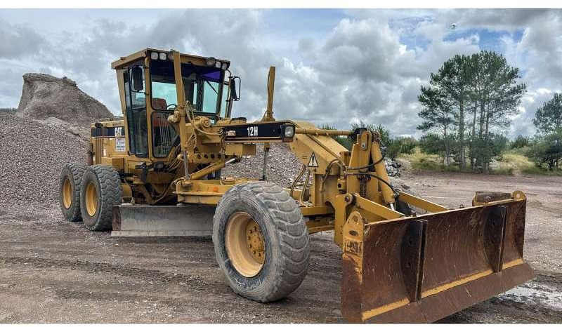 Caterpillar 12H-ES - Niveleuse: photos 1 Caterpillar 12H-ES - Niveleuse: photos 1