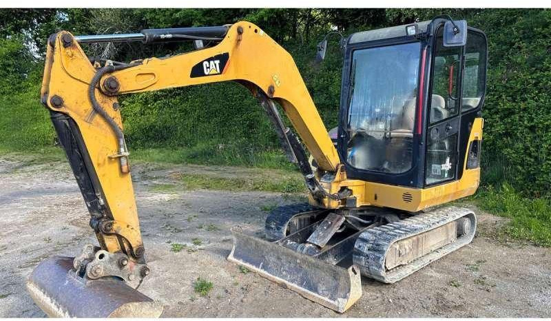 Caterpillar 302.5C - Mini pelle: photos 1 Caterpillar 302.5C - Mini pelle: photos 1
