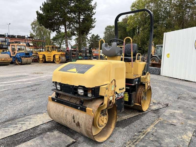 Caterpillar CB-224E - Rouleau compresseur: photos 3 Caterpillar CB-224E - Rouleau compresseur: photos 3