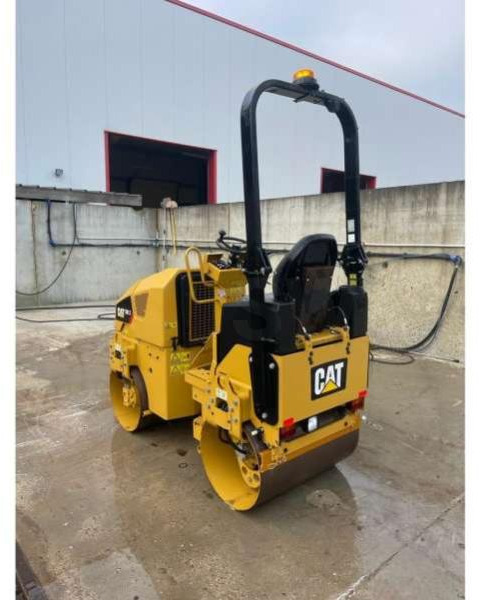 Caterpillar CB1.7 - Rouleau compresseur: photos 3 Caterpillar CB1.7 - Rouleau compresseur: photos 3