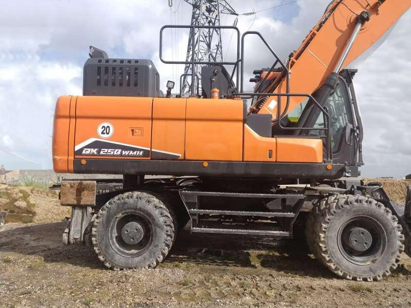 Pelle sur pneus Doosan DX250WMH-7: photos 6