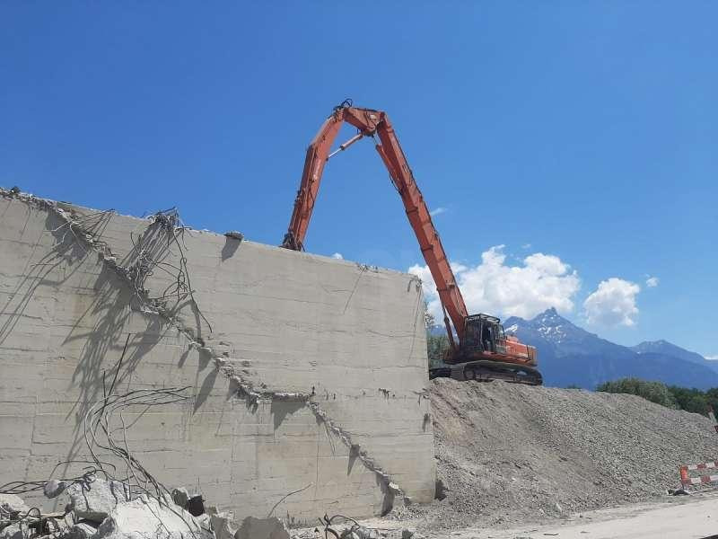 Hitachi EX400LC - Pelle de démolition: photos 3 Hitachi EX400LC - Pelle de démolition: photos 3