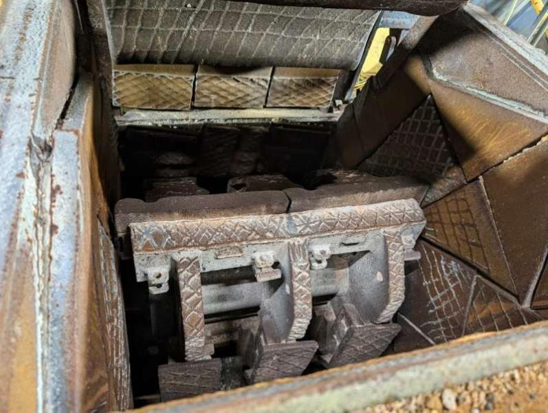 Concasseur Komatsu A PERCUSSION BR100R: photos 46