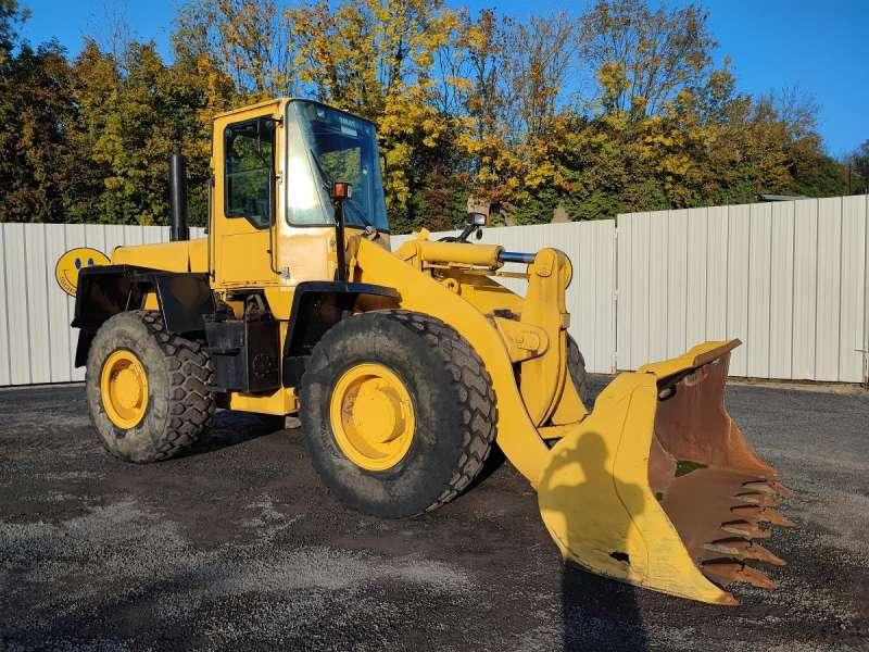 Chargeuse sur pneus Komatsu WA270-3: photos 1