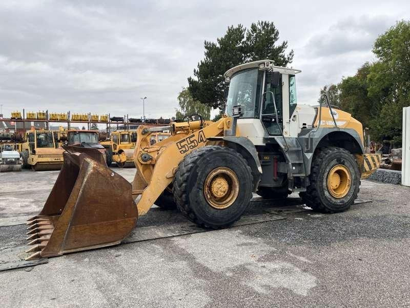 Liebherr L554 - Chargeuse sur pneus: photos 3 Liebherr L554 - Chargeuse sur pneus: photos 3
