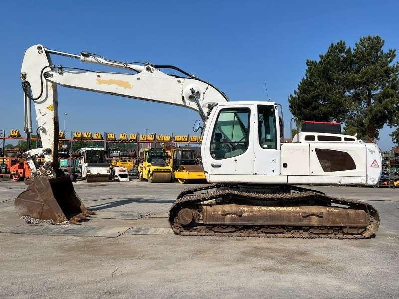 Liebherr R924C HD-SL - Pelle sur chenille: photos 3 Liebherr R924C HD-SL - Pelle sur chenille: photos 3