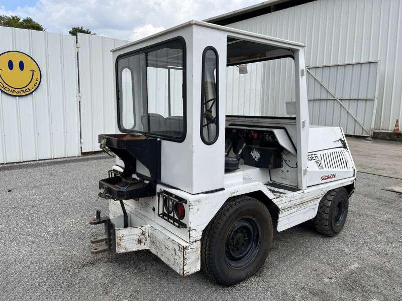 Tracteur agricole TAYLOR-DUNN TC-40: photos 6