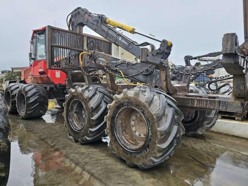 VALMET MATERIEL ESPACES VERTS / AGRICOLE / FORESTIER 840.4 - Tracteur forestier: photos 4 VALMET MATERIEL ESPACES VERTS / AGRICOLE / FORESTIER 840.4 - Tracteur forestier: photos 4