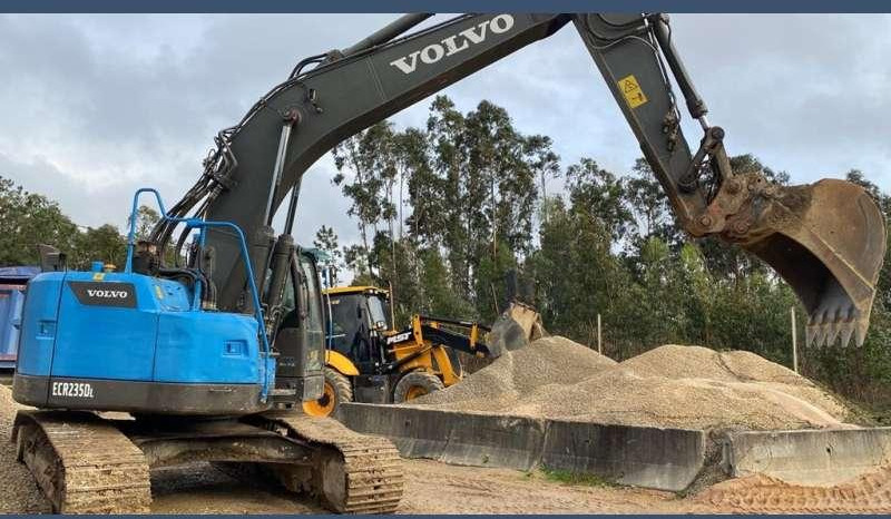 Volvo ECR235DL - Pelle sur chenille: photos 1 Volvo ECR235DL - Pelle sur chenille: photos 1