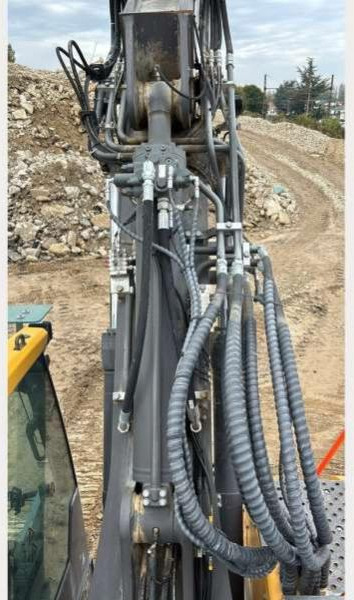 Volvo ECR235EL - Pelle sur chenille: photos 5 Volvo ECR235EL - Pelle sur chenille: photos 5