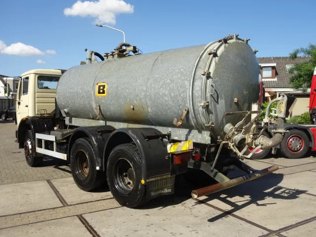 Mercedes-Benz MB 2222 6X4 WATERTANKER WITH PUMP - Camion citerne: photos 3 Mercedes-Benz MB 2222 6X4 WATERTANKER WITH PUMP - Camion citerne: photos 3