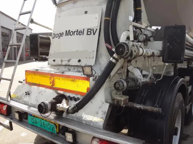 SPITZER 39m3 3 compartments,STOFFILTER, - Semi-remorque citerne: photos 4 SPITZER 39m3 3 compartments,STOFFILTER, - Semi-remorque citerne: photos 4