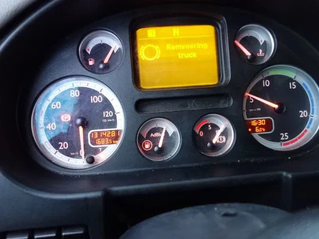 Tracteur routier DAF CF 410: photos 8