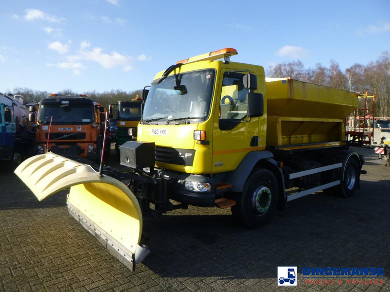 DAF LF 55.220 4x2 RHD gritter / snow plough - Engin de déneigement: photos 1 DAF LF 55.220 4x2 RHD gritter / snow plough - Engin de déneigement: photos 1